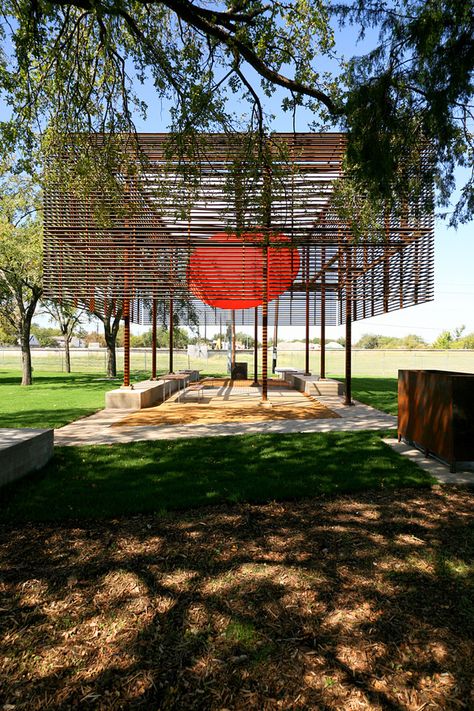 Pavilion at Cotillion Park; Dallas, TX by Mell Lawrence Architects (Photo: Mell Lawrence) Garden Pavilion Architecture, Park Pavilion, Pavilion Architecture, Landscape Structure, Pavilion Design, Garden Pavilion, Urban Furniture, Shade Structure, Street Furniture