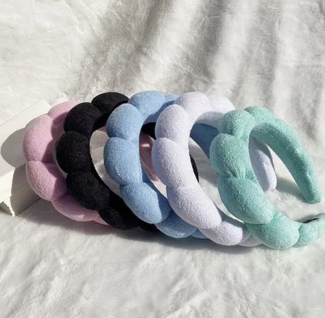 Do you love skincare and want to make your experience better at home? get yourself the versed headband dupe Hair Band For Makeup, Head Bands For Makeup, Head Band Skincare, Aesthetic Skincare Headband, Hair Band For Skin Care, Make Up Head Band, Skin Care Headbands, Cute Skincare Headband, Headband For Skincare