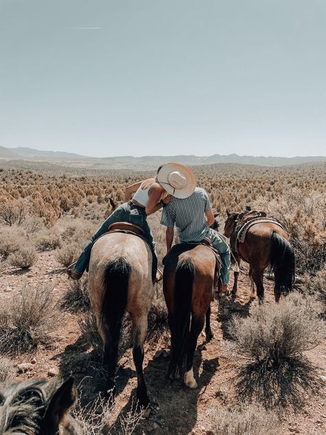 Cowboy And Cowgirl Couple Aesthetic, Western Relationship Aesthetic, Cute Couple Pics Western, Rodeo Relationship Goals, Western Couples Pictures, Western Family Aesthetic, Western Date Ideas, Country Relationship Goals Pictures, Western Relationship Goals