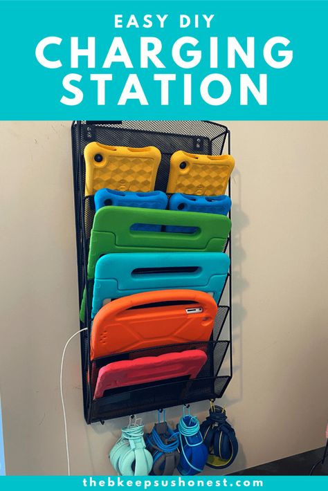 Charging Station Ideas, Diy Charging Station, Tablet Charging Station, Wall File Organizer, Organization Station, Organization Kids, Home Organization Hacks, Storage Hacks, School Organization