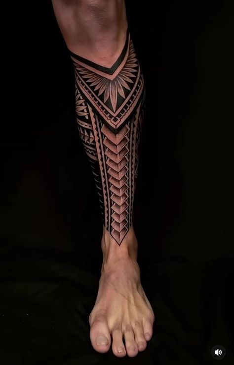 Leg Polynesian Tattoo For Men, Leg Armor Tattoo, Maori Tattoo Designs Leg, Tattoo Maori Perna, Polynesian Leg Tattoo, Simple Leg Tattoos, Tato Maori, Tattoo Homme, Best Leg Tattoos