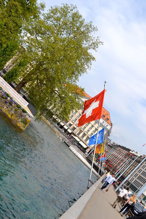 Beautiful Geneva http://www.travelandtransitions.com/european-travel/ Snapchat Story, Geneva Switzerland, Snapchat Stories, European Travel, Geneva, Switzerland, Snapchat, Travel, Quick Saves