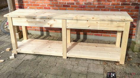 Patio console table / BBQ table | 100 Things 2 Do Patio Serving Table, Outdoor Console Table Diy, Outdoor Serving Station Diy, Bbq Side Table Diy, Outdoor Work Table, Bbq Table Ideas, Patio Buffet Table, Buffet Table Outdoor, Outdoor Kitchen Table