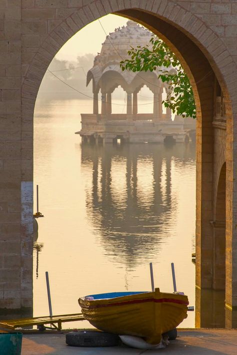 Gadisar Lake Jaisalmer Rajasthan India www.serenitytravelindia.com Gadisar Lake, India Architecture, Mumbai City, Art Deco Bedroom, Jaisalmer, India Tour, Indian Aesthetic, Rajasthan India, Beautiful Hotels