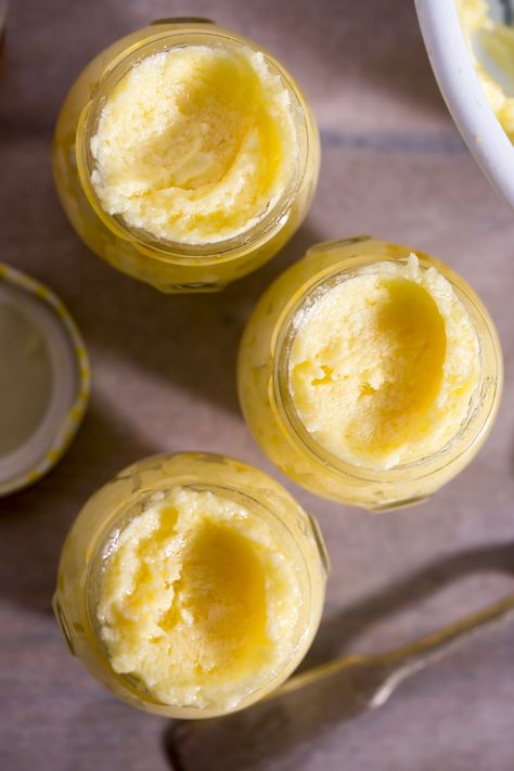 brandy butter in jars. Brandy Butter Recipe, Christmas Dessert Menu, Brandy Butter, Hard Sauce, Measuring Ingredients, Butter Icing, 3 Ingredient Recipes, Flavored Butter, Christmas Pudding