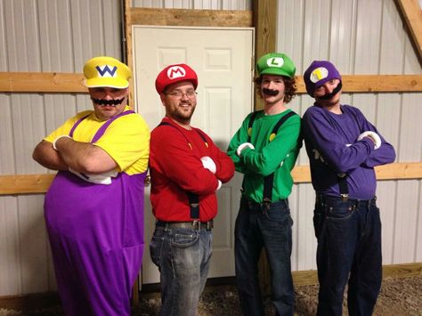 Mario Party! Mario Luigi Wario Waluigi Costume, Costume Group Of 4, Halloween Costumes Mario, Luigi Costume, Zodiac Couples, Mario Y Luigi, Mario Costume, Spirit Week Outfits, Mario Bros Party