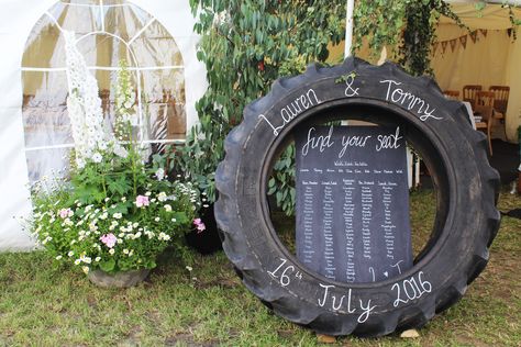 Farming Wedding Ideas, Farming Wedding, Car Themed Wedding, Wedding Personal Touches, Tractor Wedding, Farmer Wedding, Lauren Tom, Western Themed Wedding, Country Barn Weddings