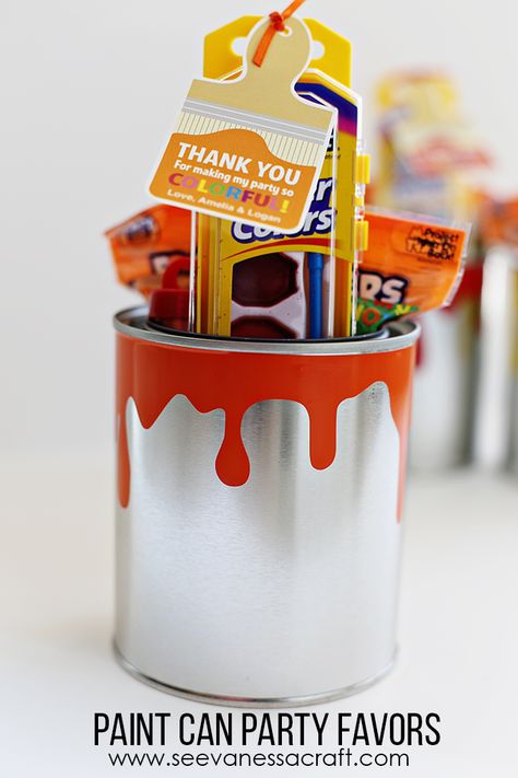 DIY Fun Paint Can Party Favors - perfect for a kid's birthday party, art party, special event & more (made with my Silhouette & vinyl) Art Party Goodie Bags, Paint Can Ideas, Art Party Favor Ideas, Art Themed Party Favors, Paint Party Goodie Bags, Paint Party Party Favors, Paint Party Gift Bags, Art Birthday Party Favors, Adult Art Party Favors