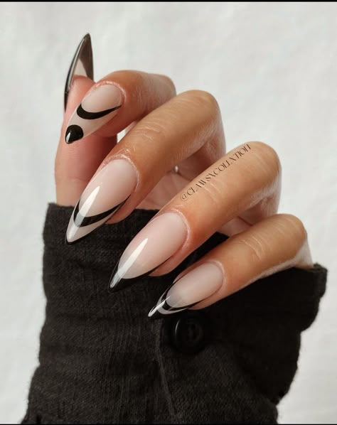 White Almond Nails, Acrylic Nails Almond Shape, Maquillage Yeux Cut Crease, Natural Acrylic Nails, January Nails, Gel Nails Diy, Homecoming Nails Acrylic, Almond Nails Designs, Almond Acrylic Nails