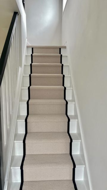 Cream Stair Runner, Stair Renovation, Staircase Remodel, Staircase Makeover, Stair Carpet, Stair Case, Carpet Stairs, Stair Runner, House Interior Decor