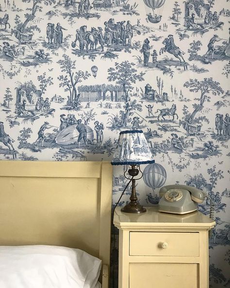 Toile Interior Design, Blue Toile Wallpaper, Toile Accent Wall, Blue Toile Bedroom, Toile Wallpaper Kitchen, Bedroom Wallpaper Toile, Brooklyn Toile Wallpaper, Grey Toile Wallpaper, Light Blue Toile Wallpaper