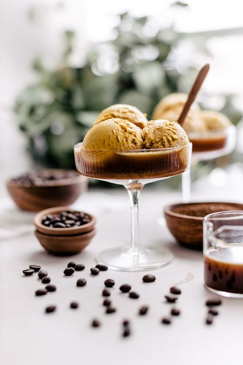 Pumpkin Spiced Affogato Making Pumpkin Puree, Affogato Recipe, Pumpkin Pie Ice Cream, Frozen Pumpkin, Pumpkin Ice Cream, Ice Cream Scooper, Ice Cream Pies, Cake With Cream Cheese, Cake Toppings