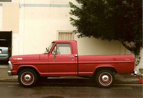 Small Pick Up Trucks, 1980s Cars Vintage, Red Pickup Truck Aesthetic, Old Red Pickup Truck, Red Truck Aesthetic, Old Truck Aesthetic, Pickup Truck Aesthetic, Aristotle Mendoza, Aesthetic Truck