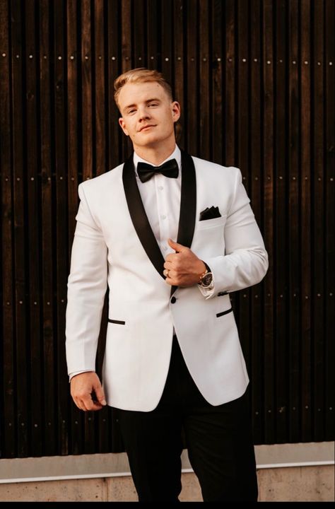 White Suit Wedding Mens, White Tuxedo For Men Wedding, Grooms Tux, White Tuxedo Wedding, Mens White Suit, Men Tuxedo, White Wedding Suit, White Tux, Groom Suits