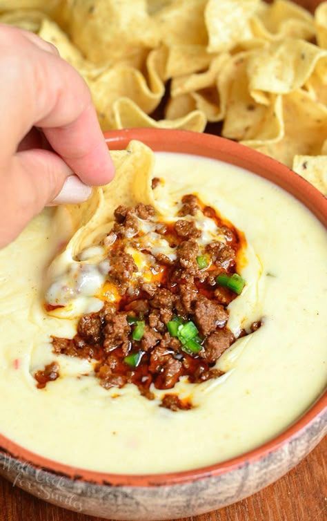 Queso Blanco Dip with Chorizo | from willcookforsmiles.com #fingerfood #queso Dip With Chorizo, Chorizo Recipes Appetizers, Chorizo Appetizer, Queso Blanco Dip, White Cheese Dip, White Queso Dip, Will Cook For Smiles, Cheese Dips, Queso Fundido