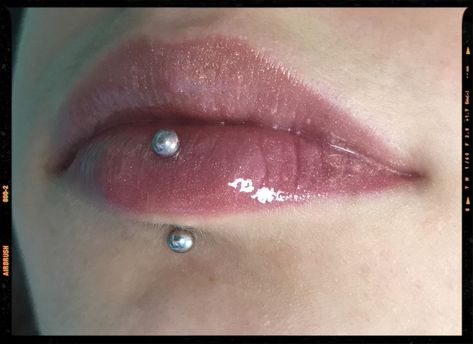 PIERCINGS Lip Piercing Stud, Lower Lip Piercing, Lip Piercing Labret, Dream Piercings, Vertical Labret Piercing, Vertical Labret, Shiny Lipstick, Piercing Inspo, Small Lips