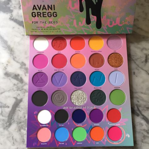 Gorgeous Palette Brand New In Box And Authentic. Never Swatch Or Use For Sanitary Reasons. Perfect For Halloween Makeup Look Big Eyeshadow Palette, Ella Jane, Makeup Palette Collection, Makeup Aesthetics, Halloween Makeup Look, Sephora Eyeshadow, Makeup Shopping, Makeup Morphe, Makeup Starter Kit