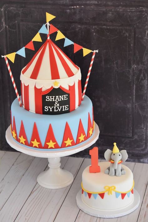 Circus Cake Ideas, Carnival Birthday Cakes, Carnival Birthday Theme, Circus Birthday Cake, Dumbo Birthday Party, Carnival Cake, Circus Cakes, Circus 1st Birthdays, Carnival Cakes