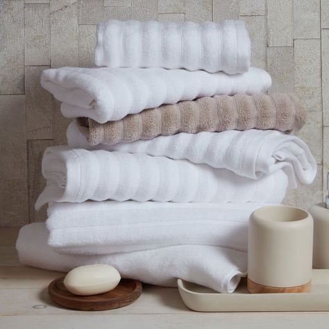 How to wash white towels - keep them bright, fresh and soft | Ideal Home How To Keep White Towels White, Wash Towels With Vinegar, White Towels Aesthetic, Hotel Style Bathroom, White Fluffy Towels, Oxygen Bleach, Washing Towels, Heated Towel Rail, Beautiful Home Designs