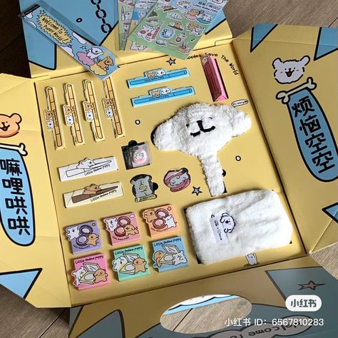 Makeup Packaging Ideas, Pr Package, Makeup Packaging, Alat Makeup, Cute Stationary School Supplies, Chinese Makeup, Makeup Accesories, Makeup Package, Disney Makeup