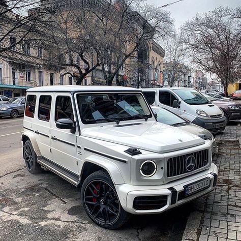 Posh Cars, Dream Cars Mercedes, Mercedes Benz Trucks, High End Cars, Lux Cars, Car Goals, Mercedes Car, Classy Cars, G Class