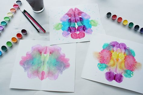 DIY: Watercolor Inkblot Artwork - Darling Darleen | A Lifestyle Design Blog Ink Blot Art, Inkblot Art, Diy Abstract Art, Diy Ink, Abstract Art Tutorial, Be An Artist, Abstract Art Diy, Easy Art Projects, Textured Canvas