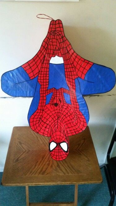 Spiderman Spiderman Theme Party, Spiderman Birthday Party Decorations, Superhero Decorations, Floral Art Arrangements, Stick Wood, Spiderman Theme, Spiderman Birthday Party, Spiderman Party, Spiderman Birthday