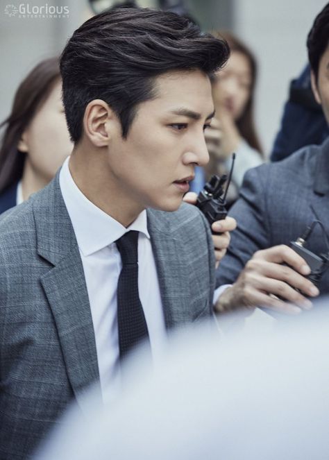 [Drama] Even more behind-scenes photos of Ji Chang Wook in “Suspicious Partner” | Ji Chang Wook's Kitchen Love In Trouble, Noah Gonzalez, Ji Chang Wook Photoshoot, Oppa Gangnam Style, Korean Men Hairstyle, Suspicious Partner, Asian Haircut, Asian Men Hairstyle, Men Hairstyle