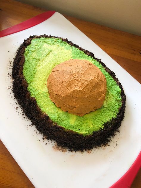 Avocado Cake Design, Avocado Cakes, Avocado Birthday, Avocado Party, Avocado Cake, Cake For Her, Pastry Design, Chantilly Cream, Baking Inspiration