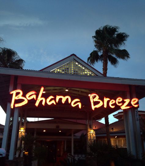 I Love Bahamas Breeze! Good Food Bahamas Restaurants, Bahamas Food, Bahama Breeze, Disney World Trip, Oh The Places Youll Go, Bahamas, Dream Vacations, Birthday Wishes, Summer Vibes