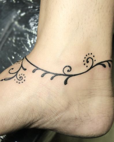 Anklet Tattoos For Women Unique, Anklet Tattoos Wrap Around, Ankle Tattoos For Women Wrap Around, Ankle Bracelets Tattoos For Women, Ankle Bracelet Tattoos, Charm Anklet Tattoo, Wrap Around Ankle Tattoos, Anklet Tattoos For Women, Ankle Foot Tattoo