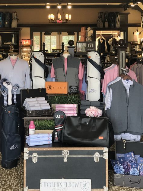 Golf Window Display, Suitcase Merch Display, Golf Shop Displays, Golf Shop Merchandising Ideas, Golf Merchandising, Golf Shop Displays Visual Merchandising, Golf Display, Golf Merchandise, Shop Merchandising