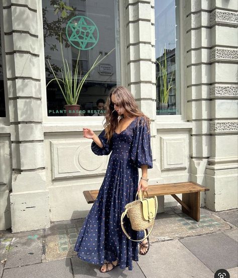 Classic Romantic Style Outfit, Honeymoon Fits, Casual Maxi Dress Outfit, Romantic Style Outfit, Romantic Clothing Style, Plain Jane, Maxi Dress Outfit, Desi Fashion Casual, Casual Outfit Inspiration