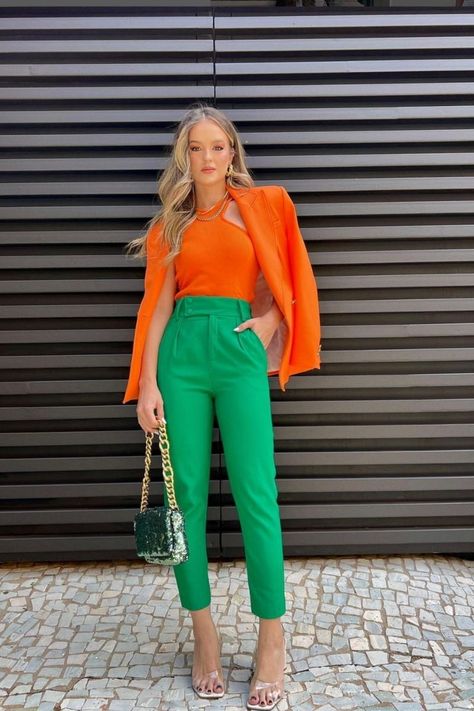 Discover how to style green pants for any occasion with these chic outfit ideas. From bold and vibrant combinations to sophisticated and relaxed looks, explore versatile ways to make green pants the standout piece in your wardrobe. Perfect for brunch, casual outings, work, and more. Green Pant Outfits, Green Outfit, Green Cargo Pants Outfit, Work, Green Pants Outfit Black Women, Green Pants Outfit Ideas, Green Pants Outfit Aesthetic, Winter, Spring, Green Pants Street Style Outfit Ideas Green Pants Street Style, Outfit Ideas Green Pants, Cargo Pants Outfit Work, Green Pants Outfit Aesthetic, Bright Pants Outfit, Green Pants Outfit Ideas, Outfit Ideas Green, Green Cargo Pants Outfit, Pants Street Style