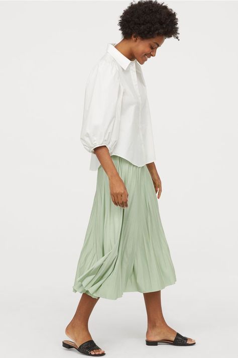 Mint Green Skirt, Unique Party Ideas, Utility Skirt, Calf Length Skirts, Jersey Skirt, Maxi Dress Online, Crop Top Outfits, Work Looks, Green Skirt