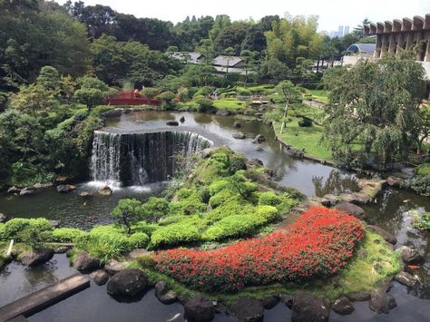 Sakura Japanese, Modern Japanese Architecture, Nigiri Sushi, Kyushu, Inner City, House On A Hill, Japanese Garden, Tokyo Japan, Rustic Design