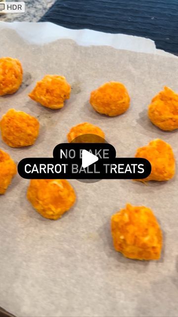 Frozen Carrot Dog Treats, Carrot Recipes For Dogs, Carrot Dog Treats Recipes, Easy To Make Treats, Carrot Dog Treats, No Bake Dog Treats, Soft Dog Treats, Dog Dental Treats, Carrot Dogs