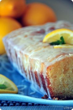 Myer Lemon Recipes, Meyer Lemon Cake, Lemon Desserts Cake, Meyer Lemon Recipes, Whisky Cocktail, Lemon Bread, Lemon Dessert Recipes, Meyer Lemon, Köstliche Desserts