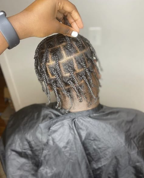 Men Plaits Hairstyles Short, Box Braids Inspiration, Beautiful Box Braids, Single Braids Hairstyles, Short Hair Twist, Color Locs, Single Plaits, Box Braids Men, Cornrow Braids Men