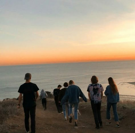 Surf Lifestyle, Friend Group, Dream Lifestyle, Summer Feeling, Summer Dream, Teenage Dream, Future Life, Friend Photos, About Love