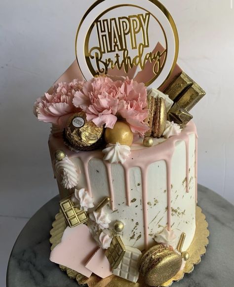 Custom Birthday Cakes For Women, Princess Birthday Cake, Custom Birthday Cakes, Mini Cakes Birthday, Birthday Cakes For Women, Beautiful Birthday Cakes, Creative Birthday, Cakes For Women, Beautiful Birthday