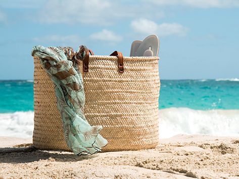 Beach Bag Product Photography, Beach Bag Photography, Mediterranean Photos, Summer Beach Bags, Cotton Beach Bag, Sweet Packaging, Best Beach Bag, Straw Beach Tote, Summer Shoot