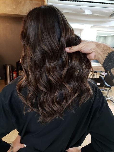 10 Foil Highlights Brown Hair, Natural Balayage Brunette Dark Subtle Highlights, Caramel Low Lights For Dark Brown Hair, Sunset Brown Hair, Sombre Brown Hair, Baby Lights Hair Brunette Dark Brown, Black To Brown Balayage, Dark Brown Bayalage Hair, Dark Brown Hair Balayage Summer