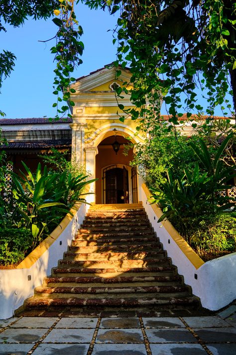 Portuguese Houses In Goa, Old Portuguese Houses In Goa, Goa Portuguese Houses, Goa Architecture, Goa Houses, Portuguese Villa, Goa Villa, South Goa, Portuguese Architecture