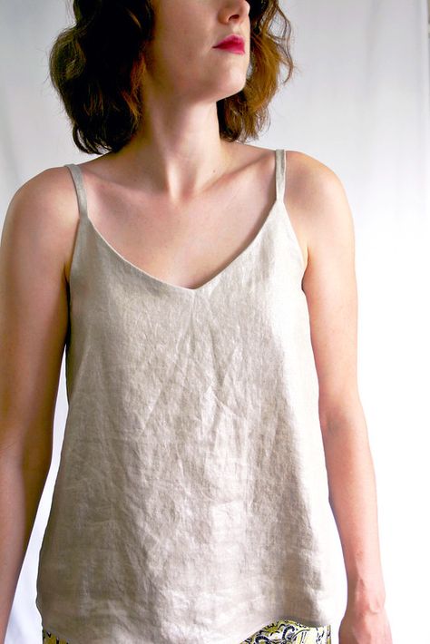 Linen Cami Top, Cami Top Outfit, Ogden Cami, Camisole Pattern, Linen Cami, Tank Tops Diy, Linen Camisole, Linen Tops, Sewing Shirts