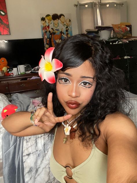 Gyaru Fashion Black Women, Gyaru Black Woman, Hoochiemama Aesthetic 90s, Mamba Gyaru, Gyaru Hairstyles, Gyaru Oc, Black Gyaru, Gyaru Aesthetic, Gyaru Makeup