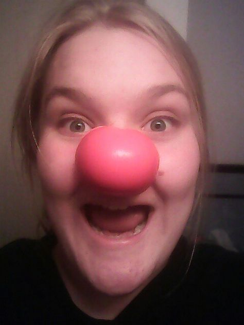 "This is for RED NOSE DAY!!!!!" Ready to get seriously silly? Get your Red Nose and join in on the fun! Learn more at rednoseday.org. | Red Nose Day USA Red Nose Day, Silly Things, Red Nose, Red