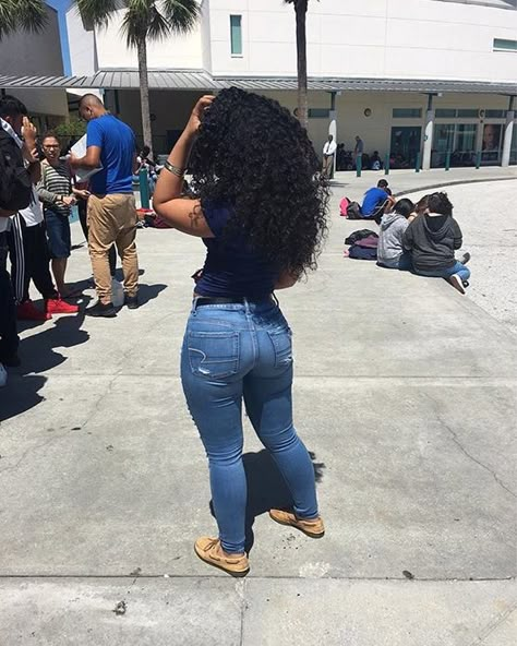 #casual...If you like what you see follow me.! PIN: @kiddneann✨GIVE ME MORE BOARD IDEAS FMOIG: @yg._t @yg._t @yg._t Black Women Jeans, Big Jeans Outfit Black Women, Black Girls Tweak, Thick Fit Body Goals Curvy T-shirts & Tank Tops, Superenge Jeans, Body Inspiration, Baddie Outfits, School Outfits, Fashion Killa