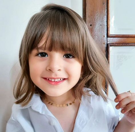 Haircut For Toddlers Girl, Bangs Kids Girls, Girls Fringe Hair Kids, Toddler Fringe Haircut, Kid Haircut With Bangs, Kids Bangs Haircut, Haircut For Toddler Girl, Girl Bangs Haircut Kids, Toddler Bangs Haircut Girl