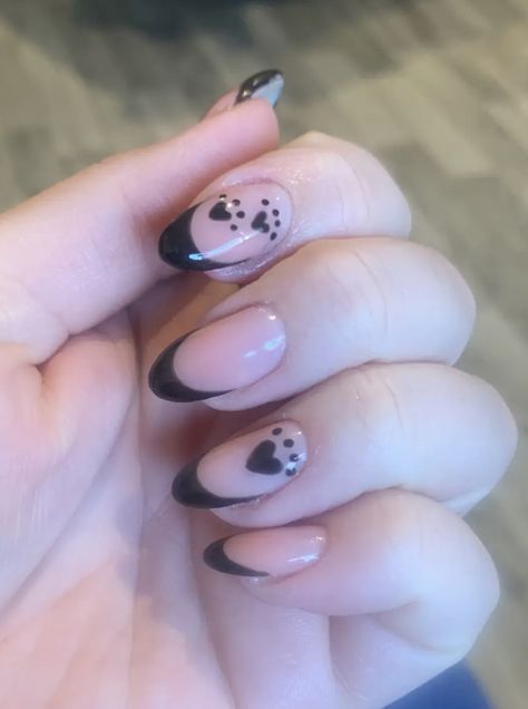 Heart Paw Print Nails, Puppy Paw Nails, Paw Print Nail Designs Dog Lovers, Puppy Nails Designs, Cat Nails Acrylic, Cat Paw Nails, Paw Print Nail Designs, Nail Inspo French Tip, Puppy Nails